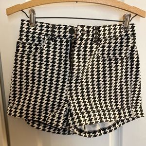 AMERICAN APPAREL High Waisted Houndstooth Shorts